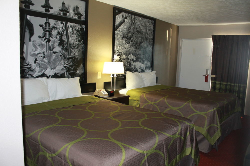 Super 8 By Wyndham Locust Grove Motel Dış mekan fotoğraf